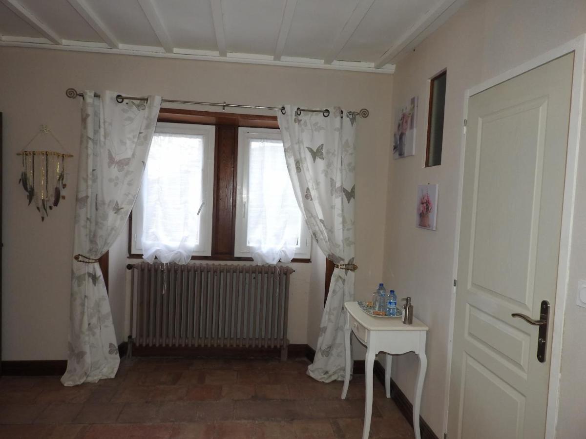 Chambres D'Hotes La Dame Fines Puybegon Exteriör bild