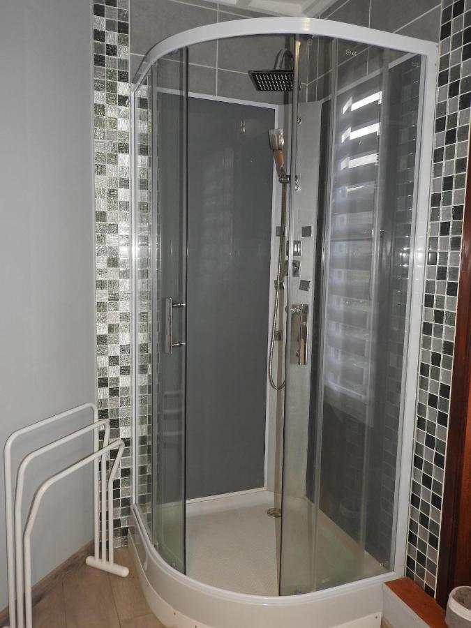 Chambres D'Hotes La Dame Fines Puybegon Exteriör bild
